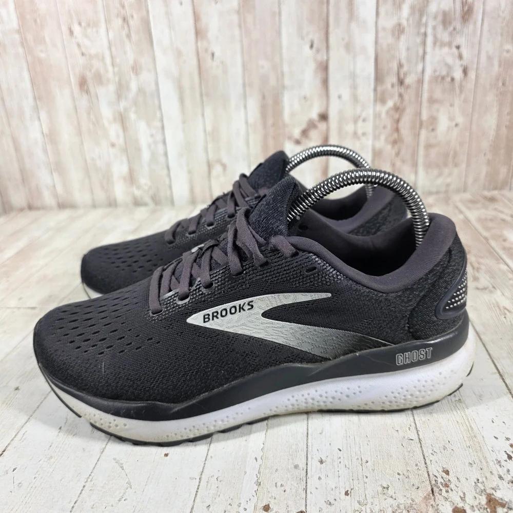 Brooks ghost 16